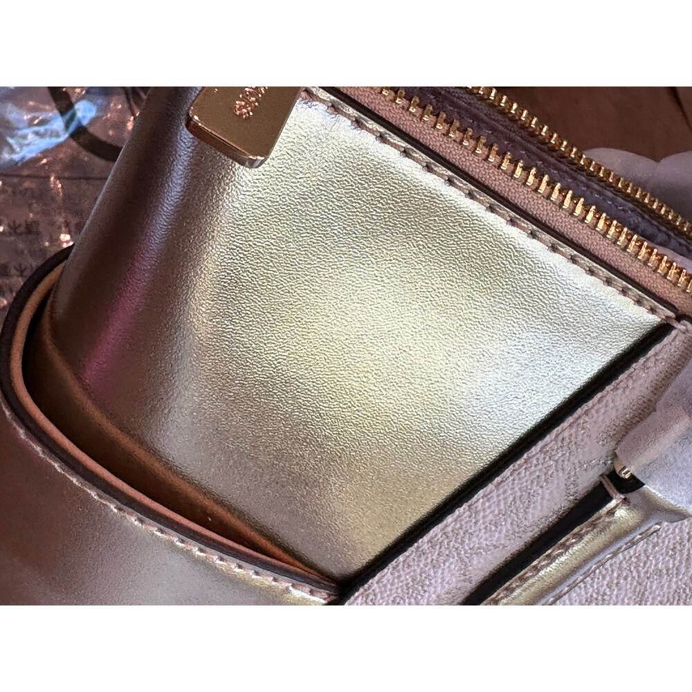 *Host Pick* BNWT Michael Kors gold metallic tote - Picture 12 of 15